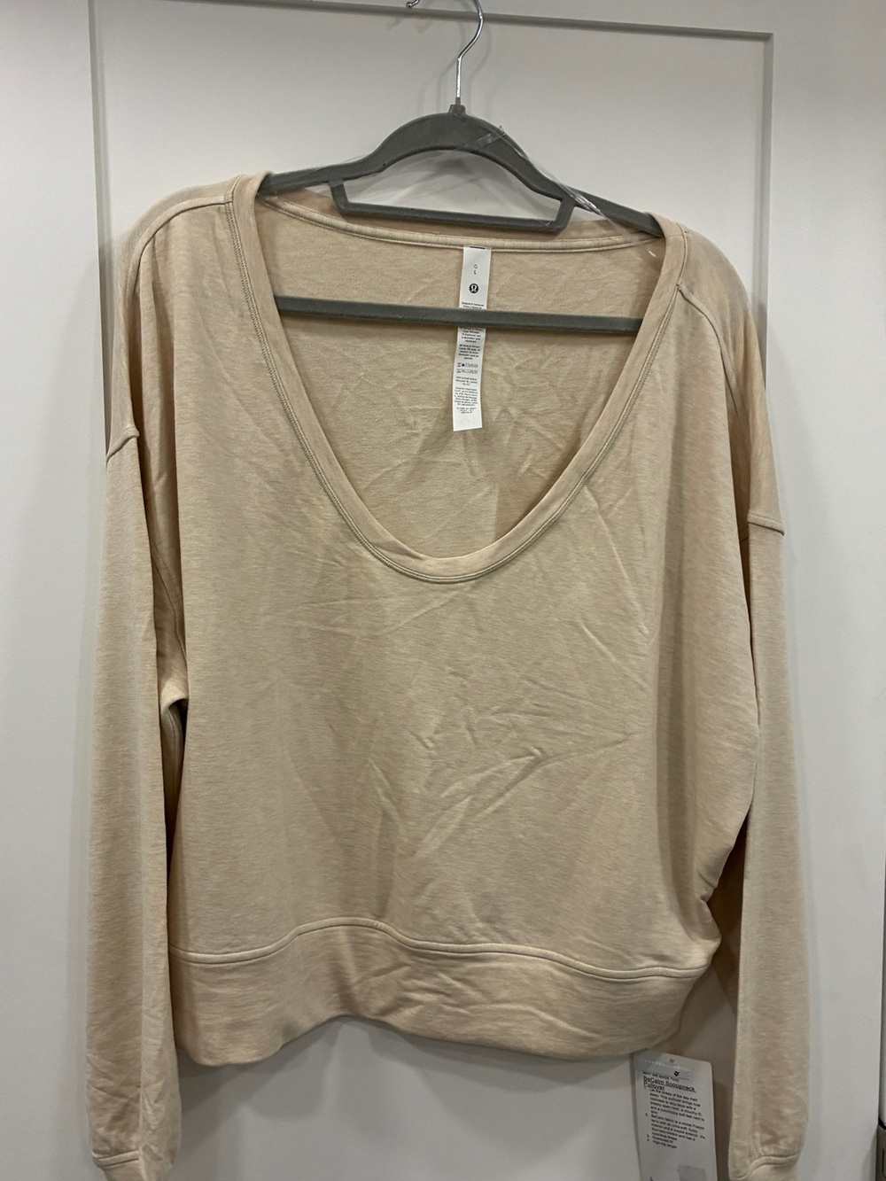 Lululemon BeCalm Scoopneck Pullover Cream Large